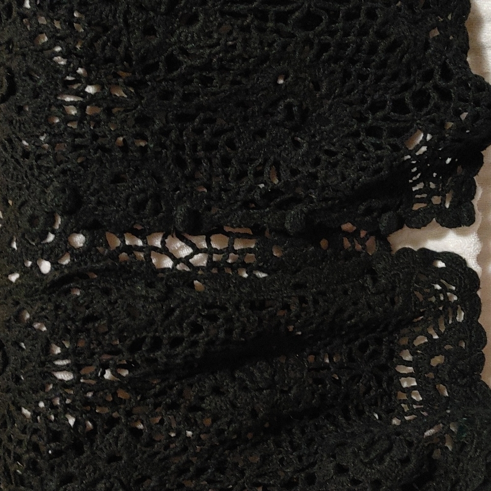 Black long sleeve knitted jacket